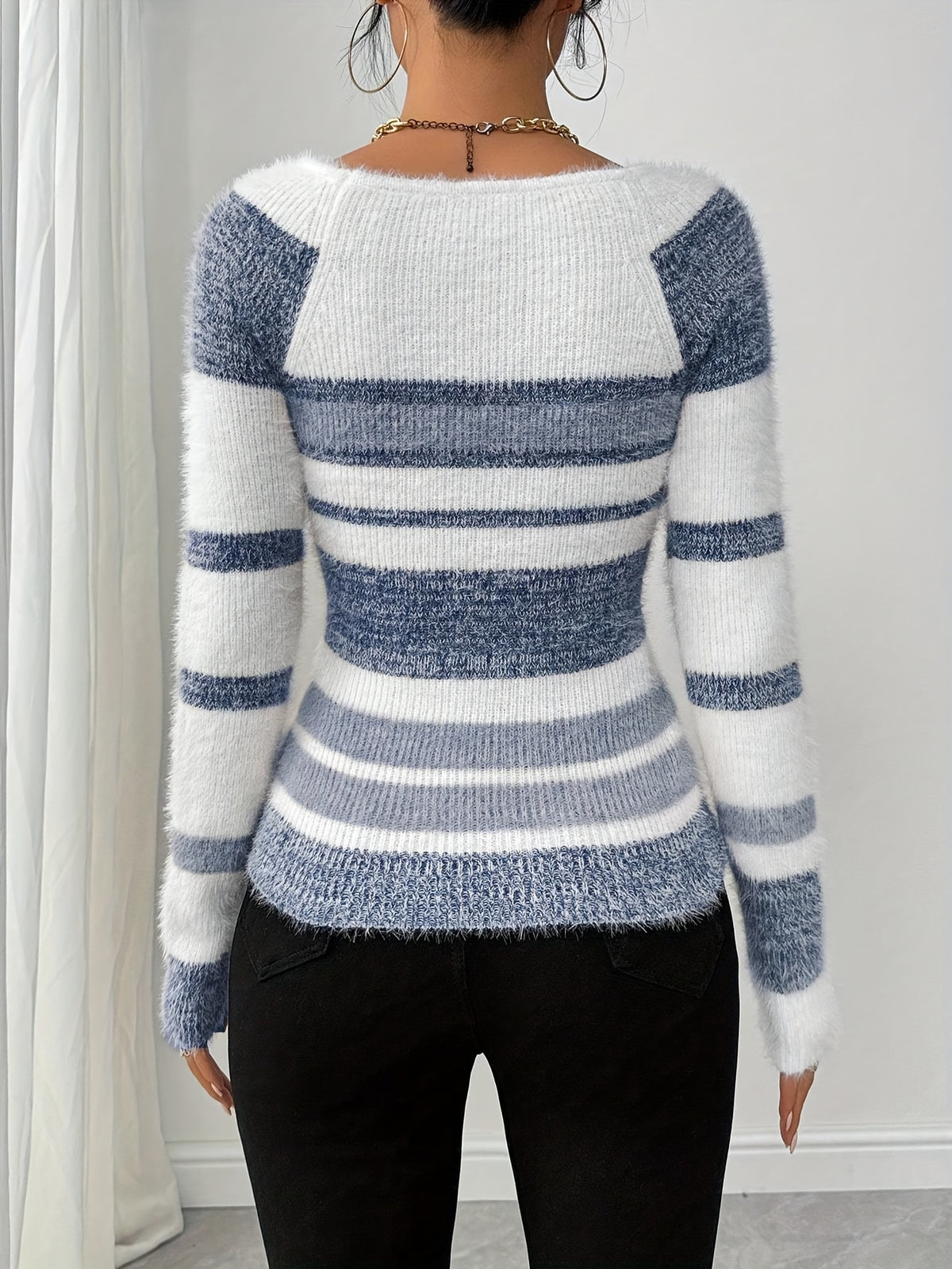 Elegant Special Edition Color-Block Slim-Fit Plush Pullover Sweater