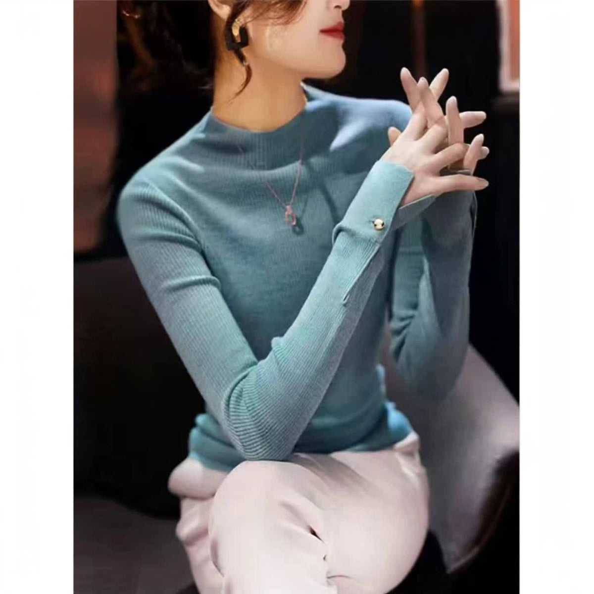 [Elegant Chic Undershirt] Women's Semi-High Collar Fashionable Elegant Chic Cuff Button Long Sleeve Undershirt Top - Daily Commute - Work And Outings