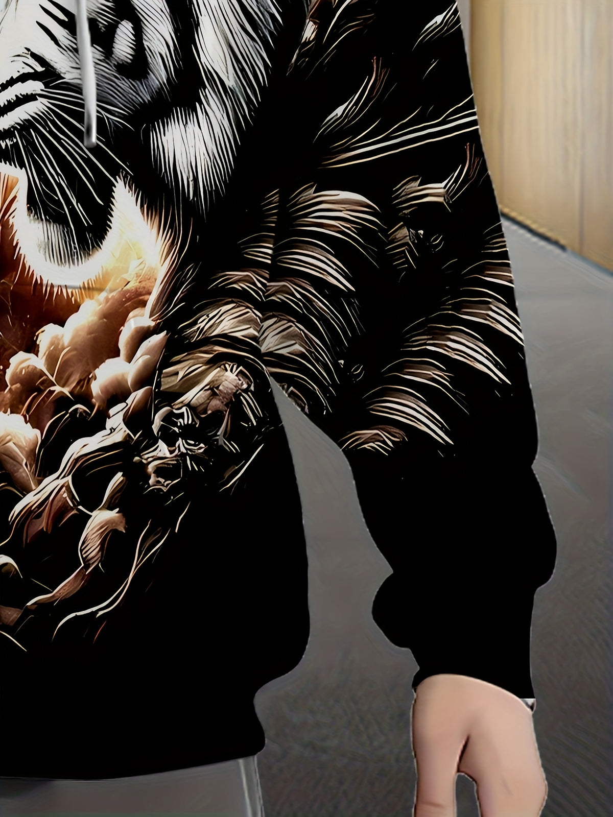 Tiger Wolf Confrontation Print Pattern Long Sleeved Zipper Hooded Sweatshirts for Men, Autumn and Winter Casual Polyester Fiber Fabric Outdoor Jacket with Drawstring and Pockets