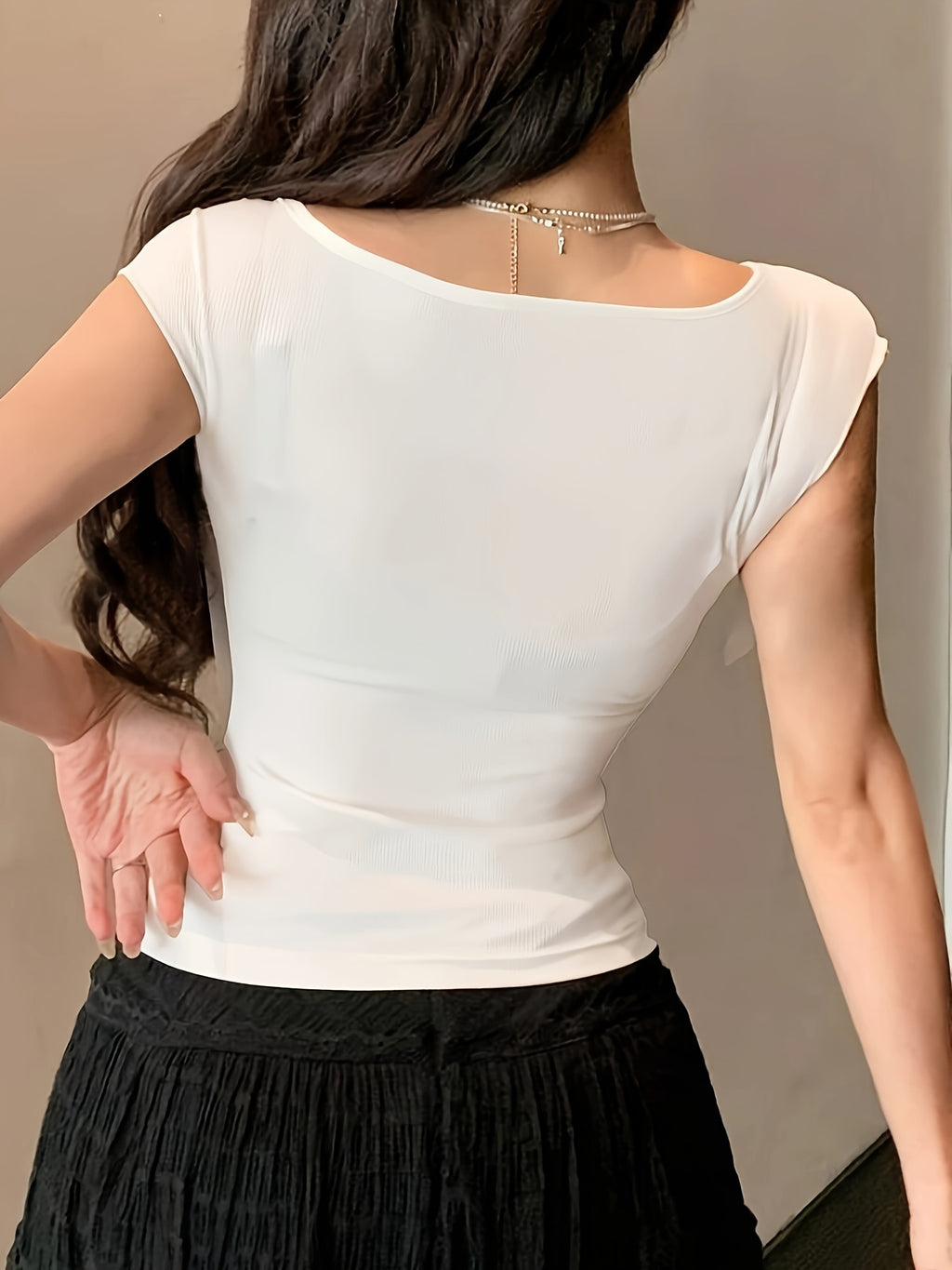 Lin Zuojia Women's Bow Strap Backless T-Shirt - Short Sleeve Round Neck Bow Accent Top, Medium Stretch Fitted Blouse for Spring Summer Fall Layering, Solid Color Casual Wear, Machine Washable Backless Shirt