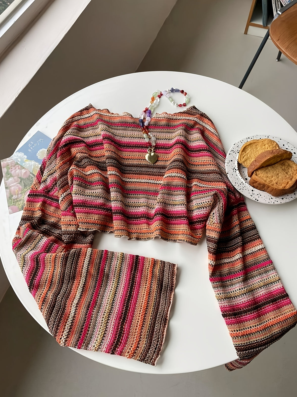 Spring/Summer Colorful Striped Crop Top for Women, Short Cropped Belly-Baring Shirt for Daily Commuting and Casual Wear, Hot Elegant Long-Sleeve Top for All Seasons