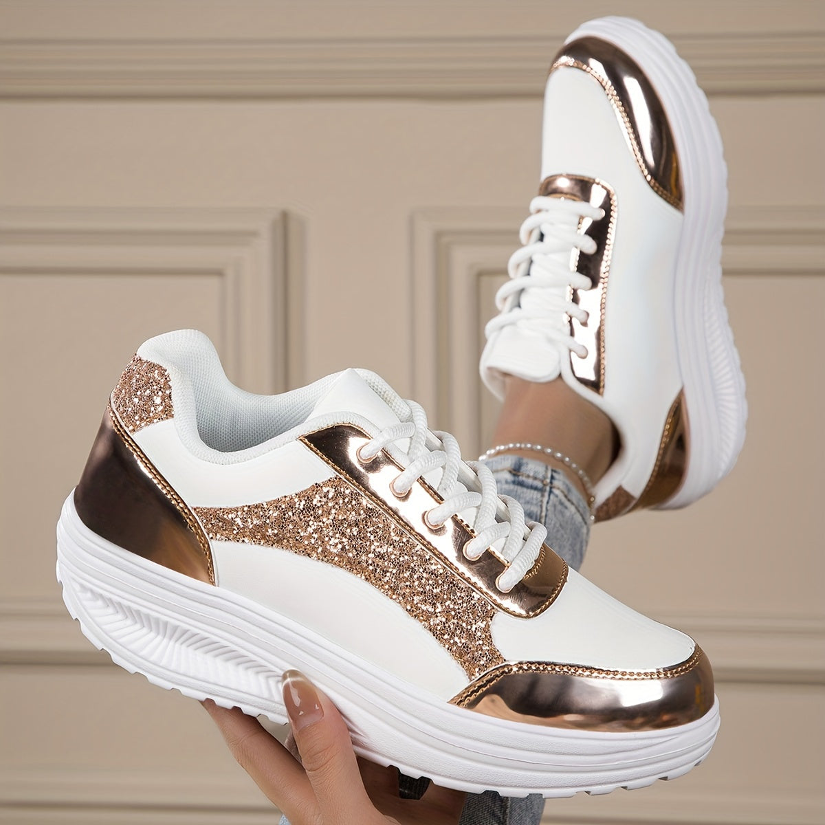 New Women's Fashionable and Versatile Slide-On Shoes, Student Casual Sneakers, Trendy White Shoes, Women Shoes