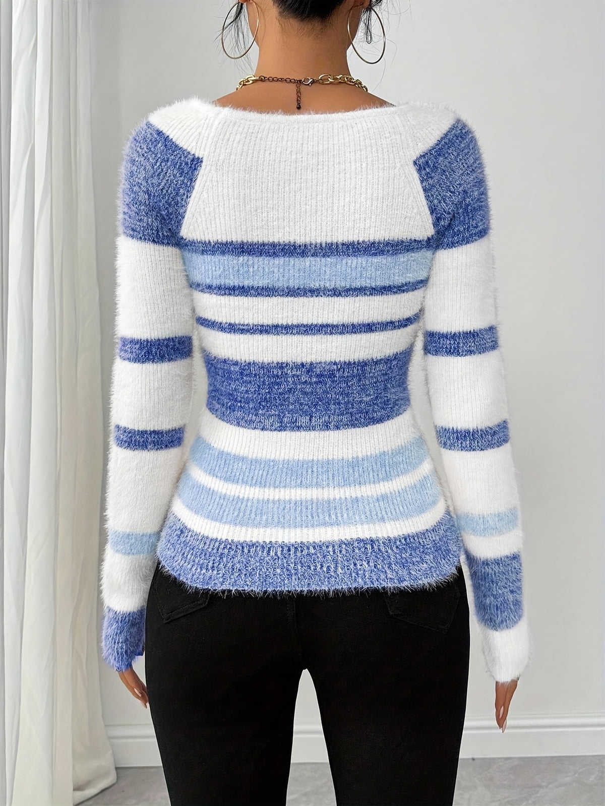 Elegant Special Edition Color-Block Slim-Fit Plush Pullover Sweater