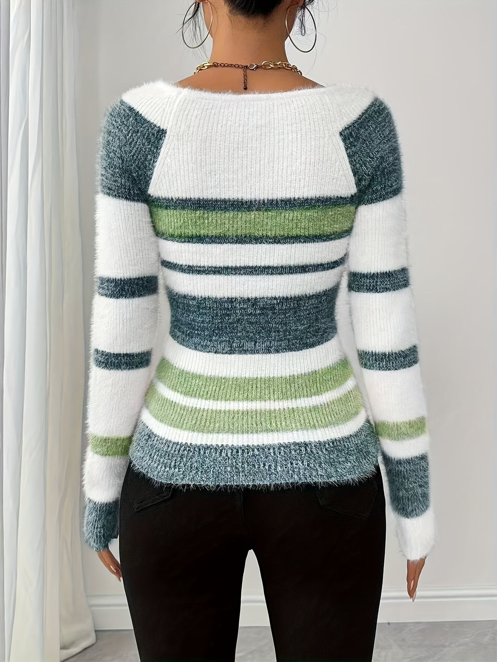 Elegant Special Edition Color-Block Slim-Fit Plush Pullover Sweater